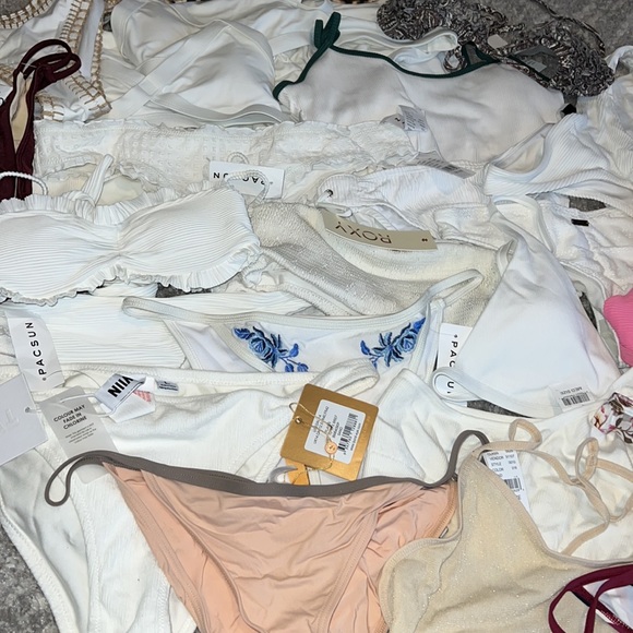 Resell bikini swim box new with tags! - Picture 3 of 4